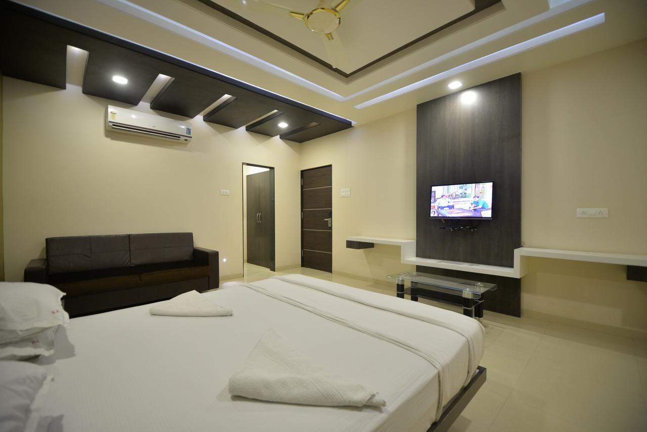 Hotel Radhe Krishna Solapur Εξωτερικό φωτογραφία